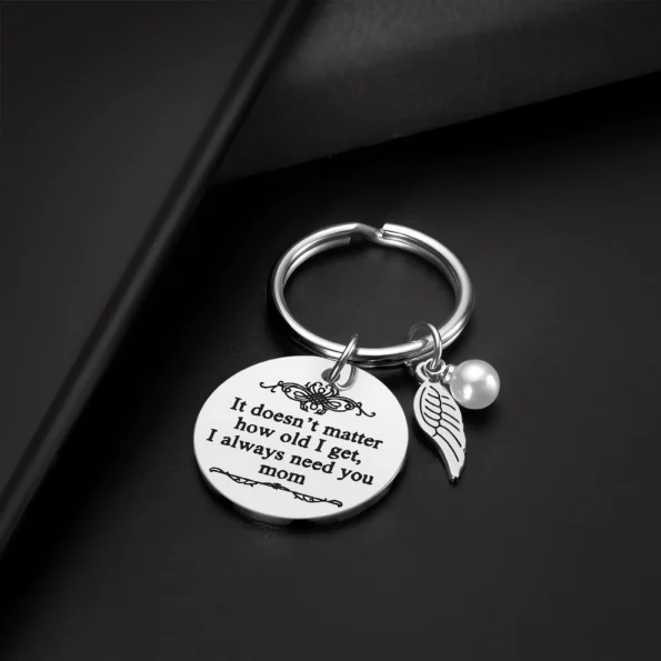 028-Mom Keychain Gift from Daughter or Son