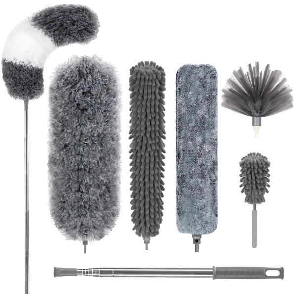 030-Feather Duster with Extension Pole