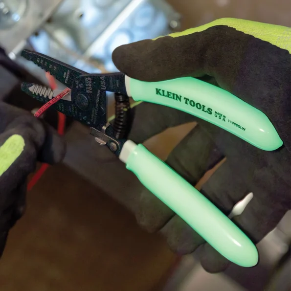 052-glow in the dark wire stripper cutter tool