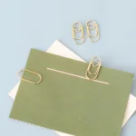 124-Gold Heart Shaped Paper Clips in Tin Box (2)