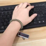 Stretchable Wristband Keychain Coil Bracelet (1)